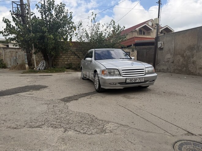 Mercedes C 220 2000, 526,200 km - 2.2 л - Bakı