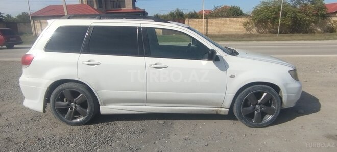 Mitsubishi Airtrek 2002, 360,000 km - 2.0 l - Quba