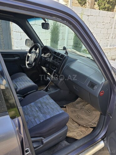 Toyota RAV4 1996, 300,500 km - 2.0 l - Bakı