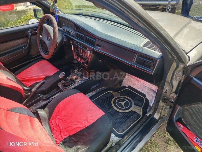 Mercedes 190 1990, 242,717 km - 2.0 l - Bakı