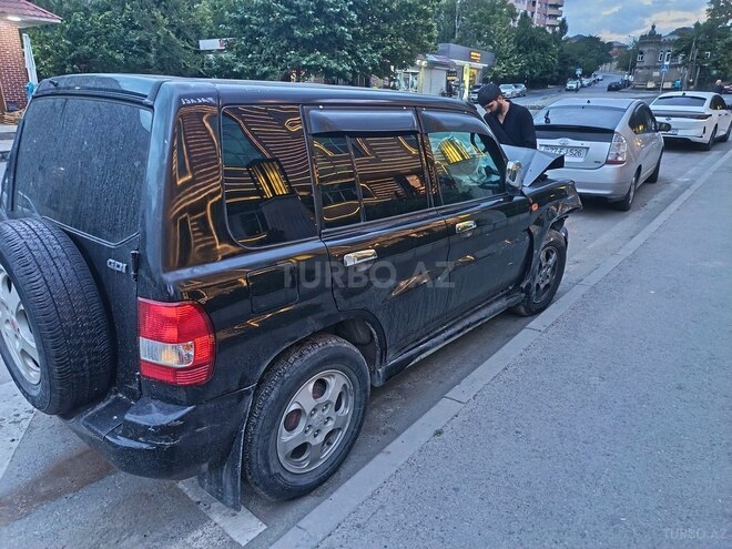 Mitsubishi Pajero io 2001, 330,085 km - 2.0 l - Bakı