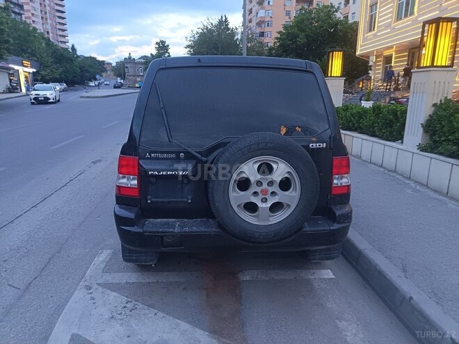 Mitsubishi Pajero io 2001, 330,085 km - 2.0 l - Bakı