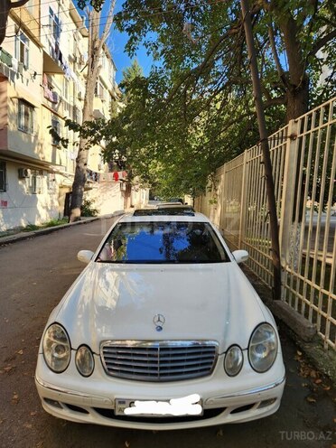 Mercedes E 270 2003, 217,000 km - 2.7 l - Bakı