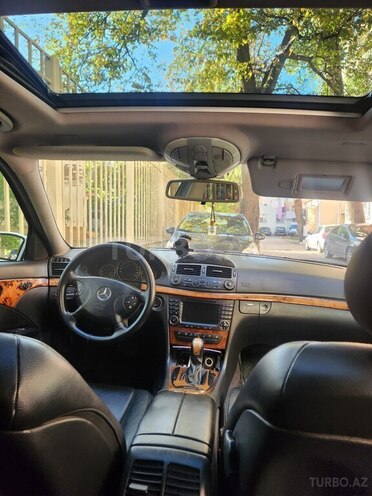 Mercedes E 270 2003, 217,000 km - 2.7 l - Bakı