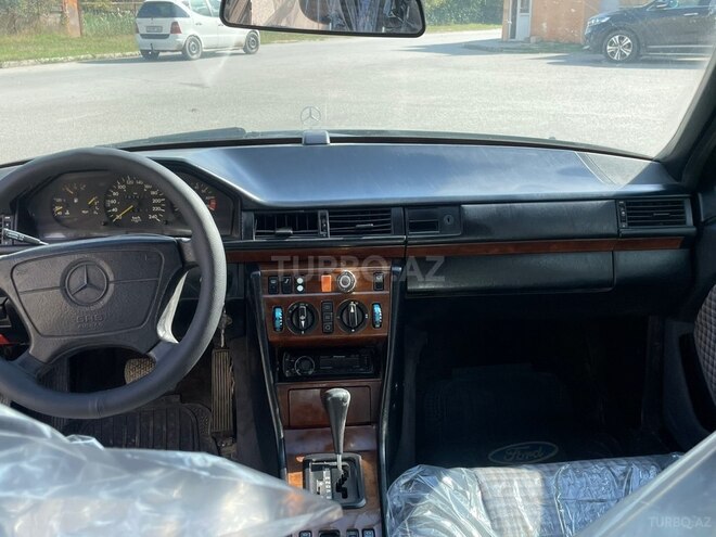 Mercedes 220 E 1994, 452,652 km - 2.2 l - Xırdalan