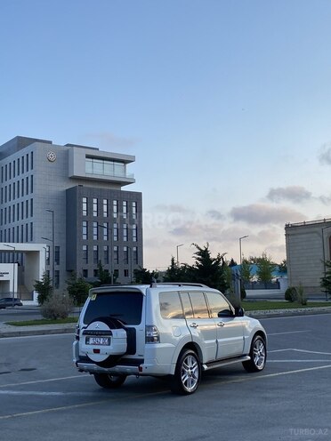 Mitsubishi Pajero 2010, 328,000 km - 3.5 l - Bakı