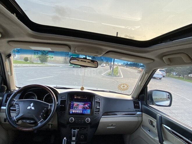 Mitsubishi Pajero 2010, 328,000 km - 3.5 l - Bakı