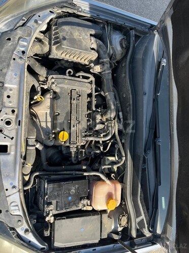 Opel Astra 2004, 240,173 km - 1.4 л - Qusar