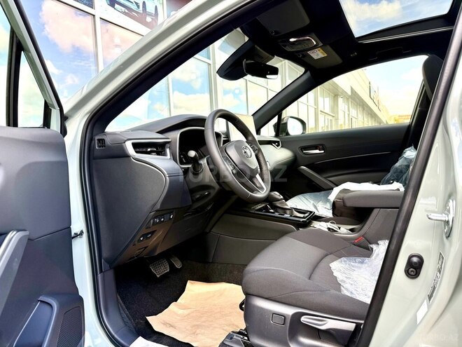 Toyota Corolla Cross 2026, 0 km - 2.0 l - Bakı