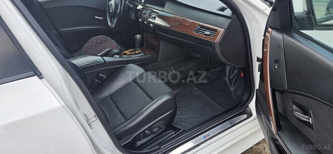 BMW 525 2006, 255,000 km - 2.5 l - Bakı