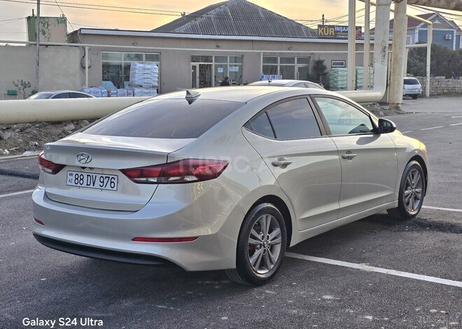 Hyundai Elantra 2017, 177,028 km - 2.0 л - Bakı