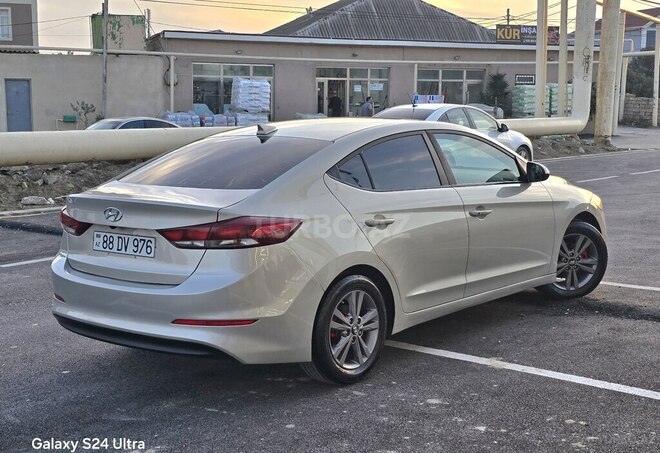 Hyundai Elantra 2017, 177,028 km - 2.0 л - Bakı