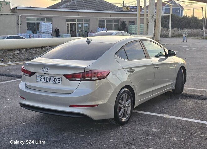 Hyundai Elantra 2017, 177,028 km - 2.0 л - Bakı