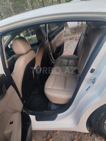Hyundai Elantra 2016, 157,072 km - 2.0 l - Sabirabad