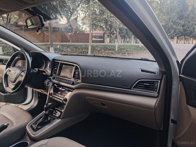 Hyundai Elantra 2016, 157,072 km - 2.0 l - Sabirabad