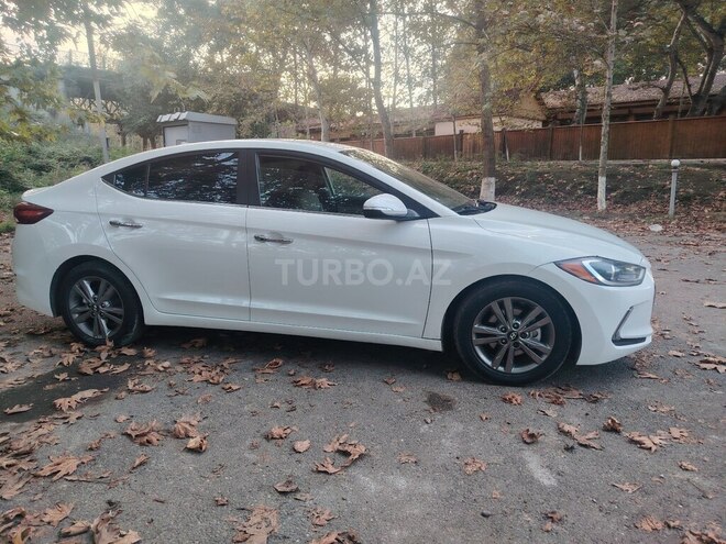 Hyundai Elantra 2016, 157,072 km - 2.0 l - Sabirabad