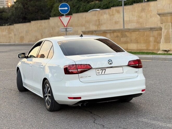 Volkswagen Jetta 2017, 137,500 km - 1.4 l - Bakı