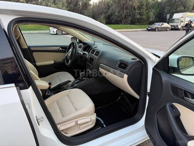 Volkswagen Jetta 2017, 137,500 km - 1.4 l - Bakı