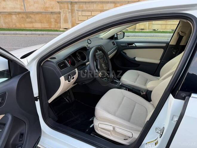 Volkswagen Jetta 2017, 137,500 km - 1.4 l - Bakı
