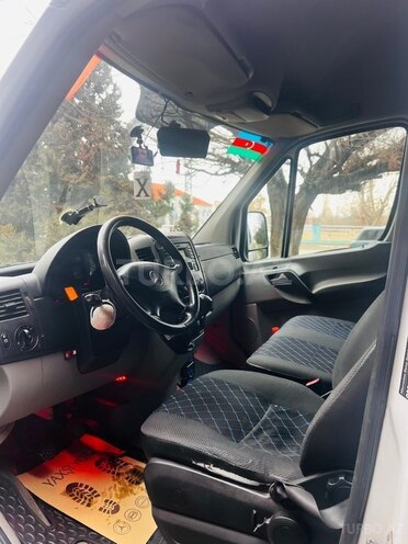 Mercedes Sprinter 313 2007, 232,000 km - 2.2 л - Qazax