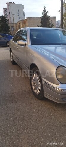 Mercedes E 280 2002, 240,400 km - 2.8 l - Bakı
