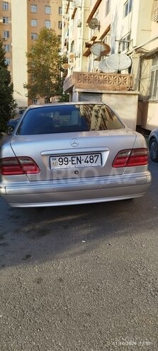 Mercedes E 280 2002, 240,400 km - 2.8 l - Bakı