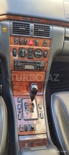 Mercedes E 280 2002, 240,400 km - 2.8 l - Bakı