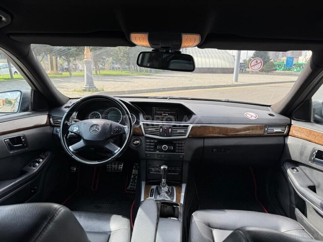 Mercedes E 220 2010, 297,000 km - 2.1 л - Bakı