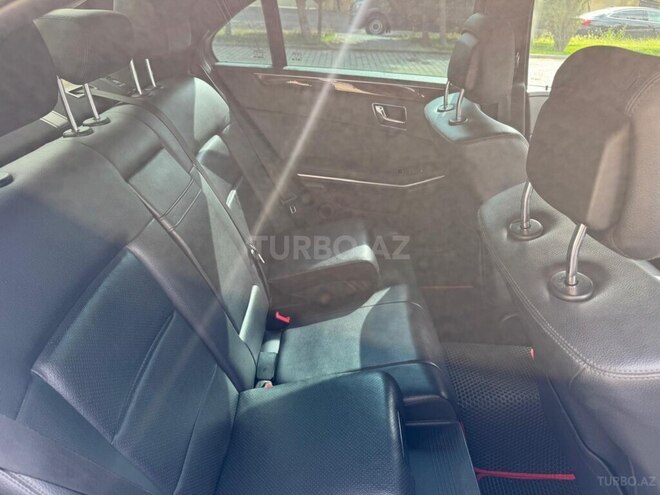 Mercedes E 220 2010, 297,000 km - 2.1 л - Bakı