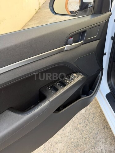 Hyundai Elantra 2019, 98,000 km - 1.6 л - Bakı