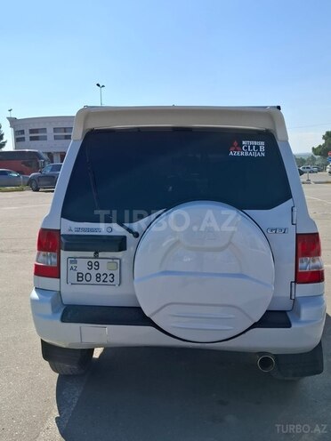Mitsubishi Pajero io 2001, 235,012 km - 2.0 l - Bakı
