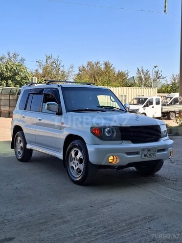Mitsubishi Pajero io 2001, 235,012 km - 2.0 l - Bakı