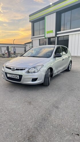 Hyundai i30 2008, 225,000 km - 1.4 л - Ağcabədi