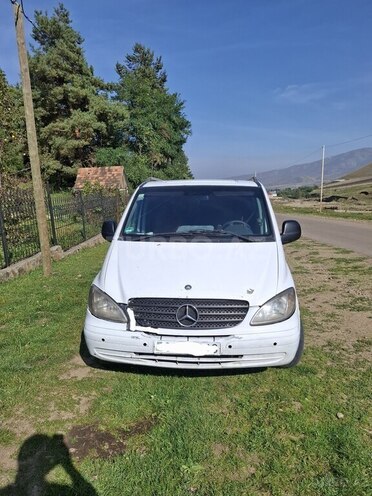 Mercedes  2005, 826,855 km - 2.1 l - Bakı