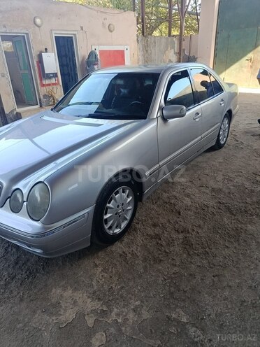 Mercedes E 200 1998, 389,168 km - 2.0 л - Goranboy