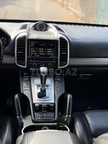 Porsche Cayenne Turbo 2010, 208,000 km - 4.8 л - Bakı
