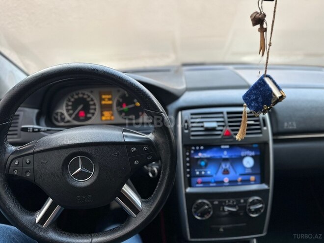 Mercedes B 200 2011, 295,000 km - 1.6 l - Bakı