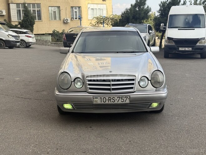 Mercedes E 240 1999, 345,480 km - 2.4 l - Bakı