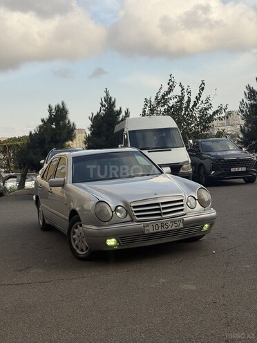 Mercedes E 240 1999, 345,480 km - 2.4 l - Bakı