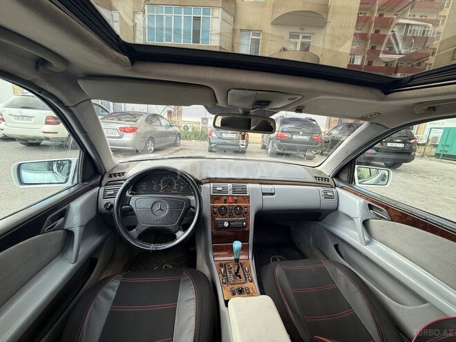 Mercedes E 240 1999, 345,480 km - 2.4 l - Bakı