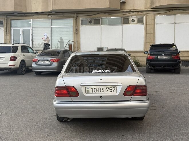 Mercedes E 240 1999, 345,480 km - 2.4 l - Bakı