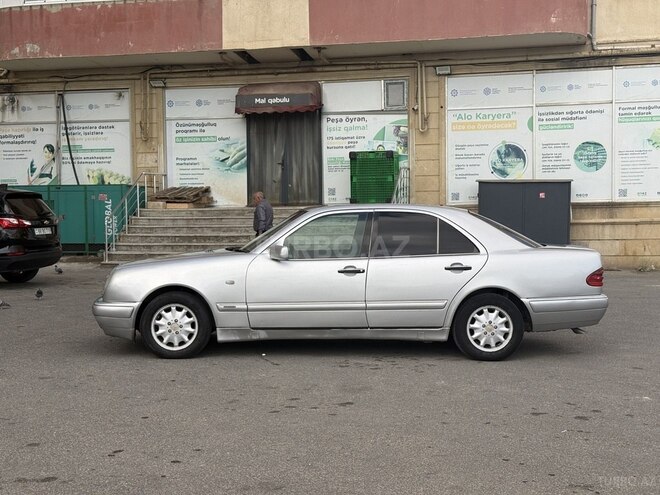Mercedes E 240 1999, 345,480 km - 2.4 l - Bakı