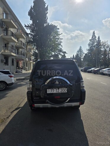Mitsubishi Pajero 2007, 289,000 km - 3.2 l - Bakı