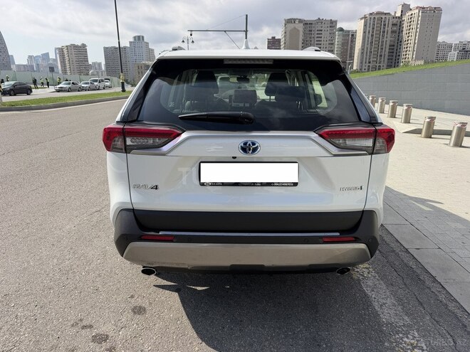 Toyota RAV4 2024, 17,000 km - 2.5 л - Bakı