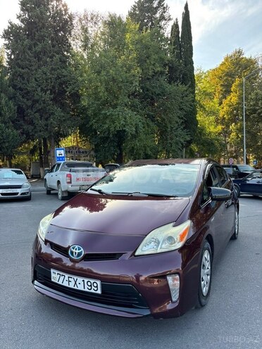 Toyota Prius 2013, 314,000 km - 1.8 l - Mingəçevir