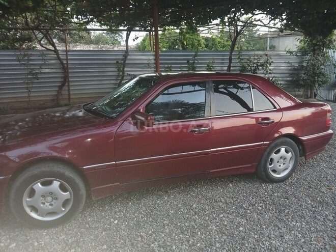 Mercedes C 180 1995, 322,000 km - 1.8 l - Zaqatala