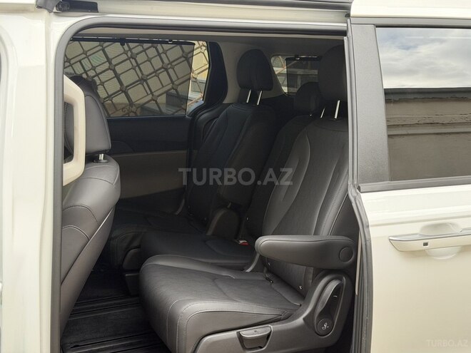 Kia Carnival 2025, 1,500 km - 1.6 l - Bakı