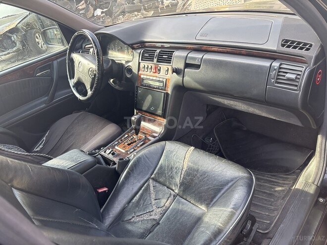 Mercedes E 270 2000, 542,125 km - 2.7 l - Bakı