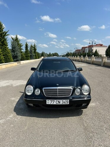 Mercedes E 320 2000, 399,000 km - 3.2 l - Quba
