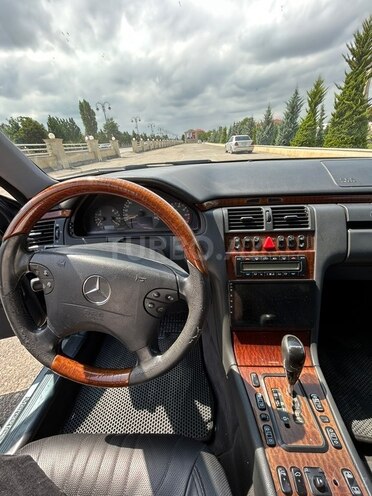 Mercedes E 320 2000, 399,000 km - 3.2 l - Quba